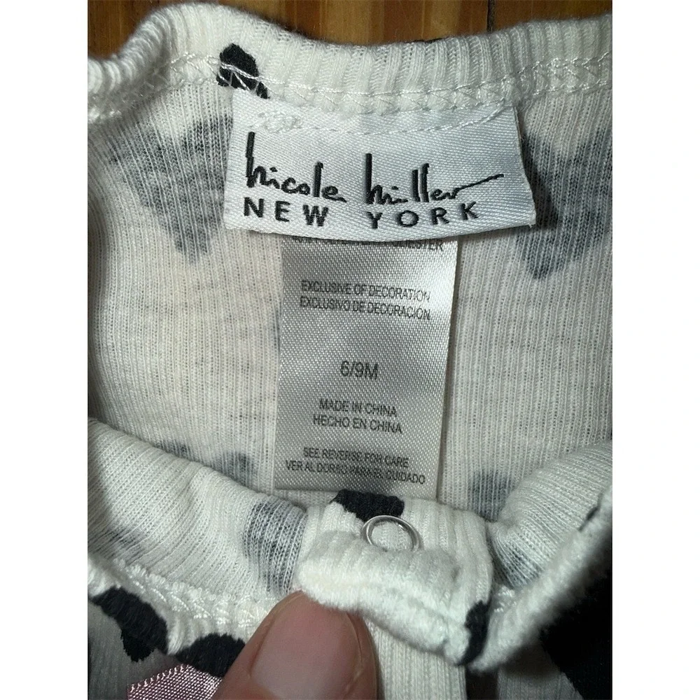 Nicole Miller New York Baby Footed Sleeper Girls 6-9 Months Heart Bow‎
